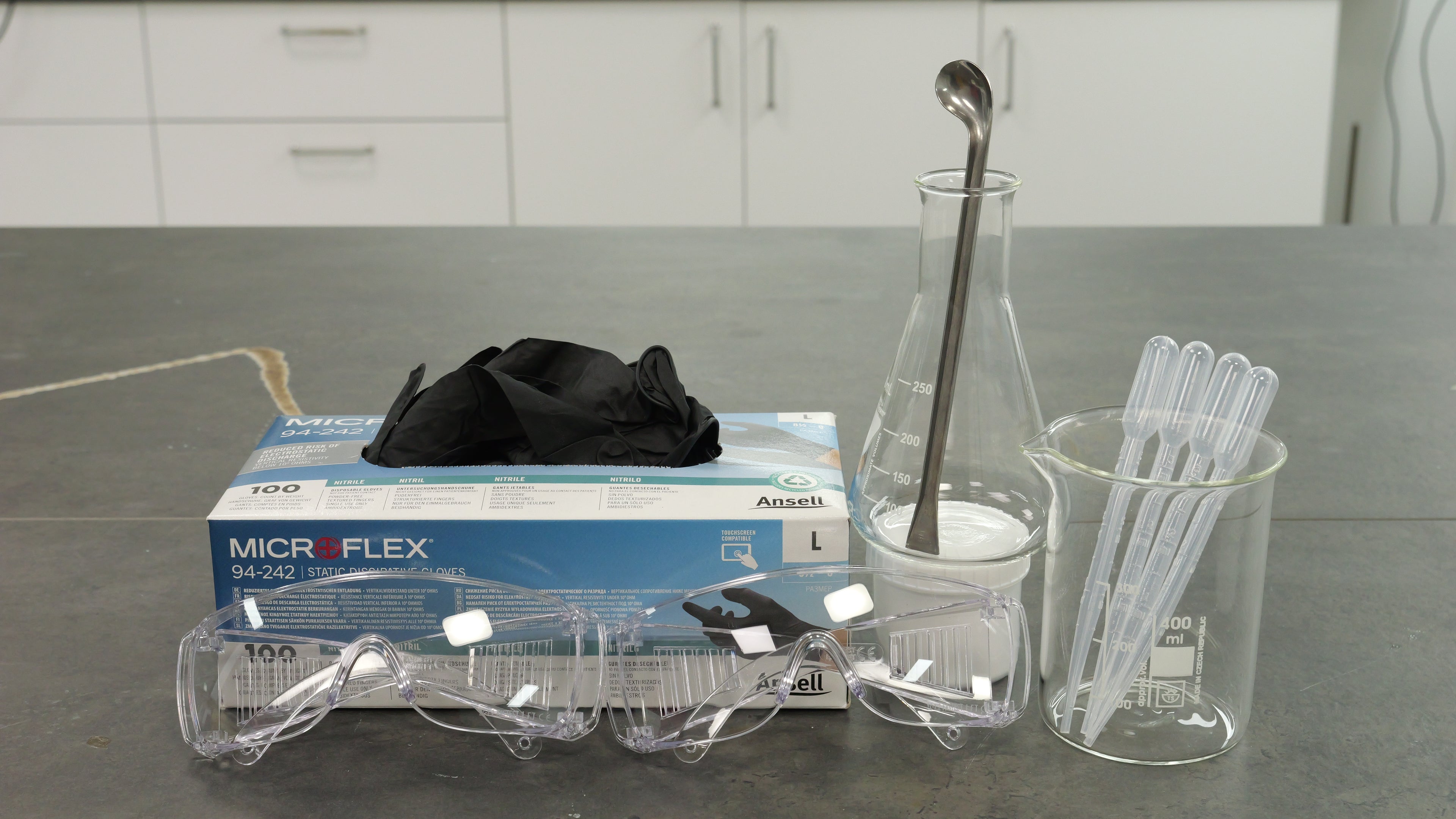 Chemiebaukasten VORVERKAUF